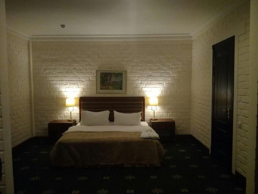 Arien Plaza Hotel Tasken Kültér fotó