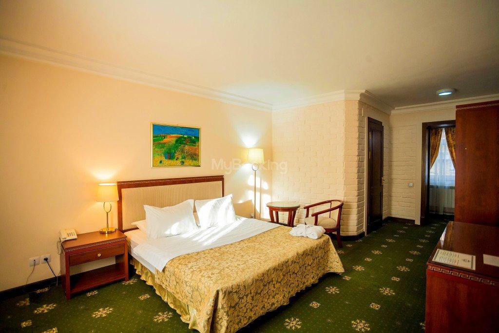 Arien Plaza Hotel Tasken Kültér fotó